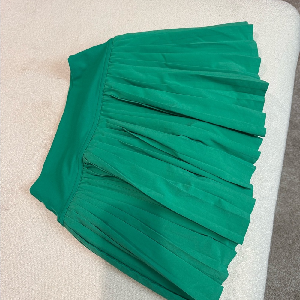 Aerie Kelly Green Pleated Skirt